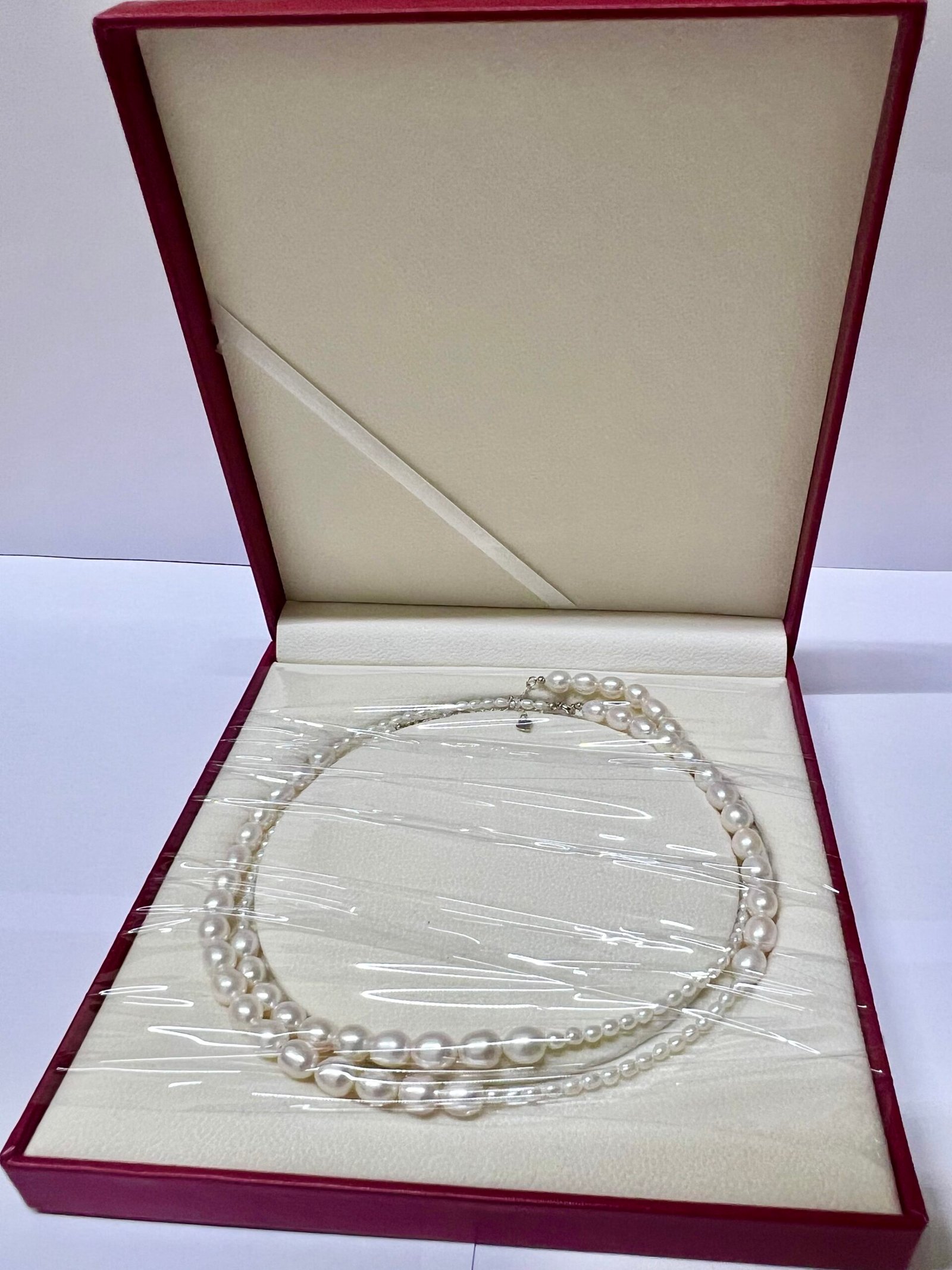 Elegant Luxury Multi-Layer Freshwater Pearl Necklace